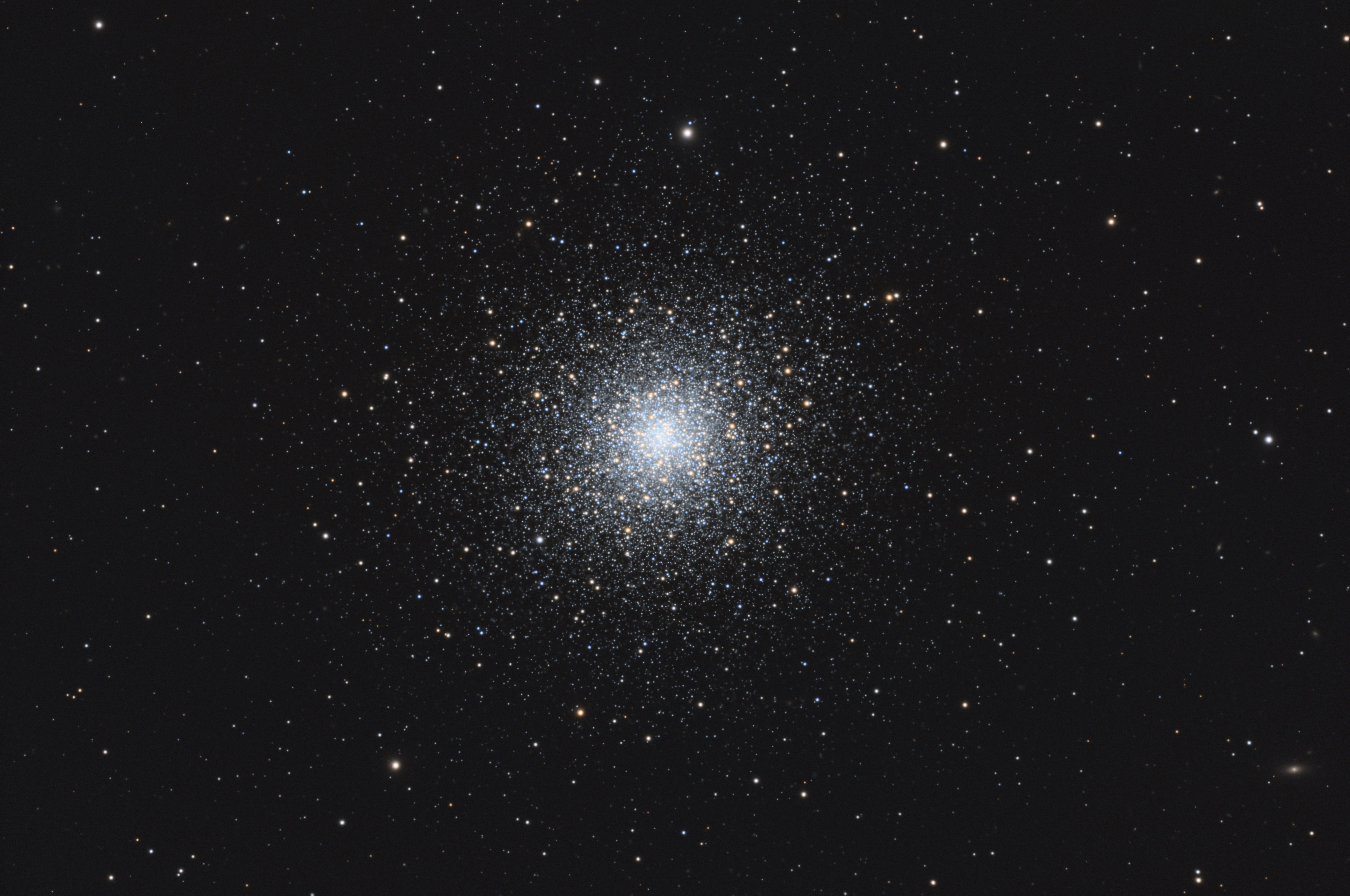 Messier 92 - Kugelsternhaufen im Sternbild Herkules