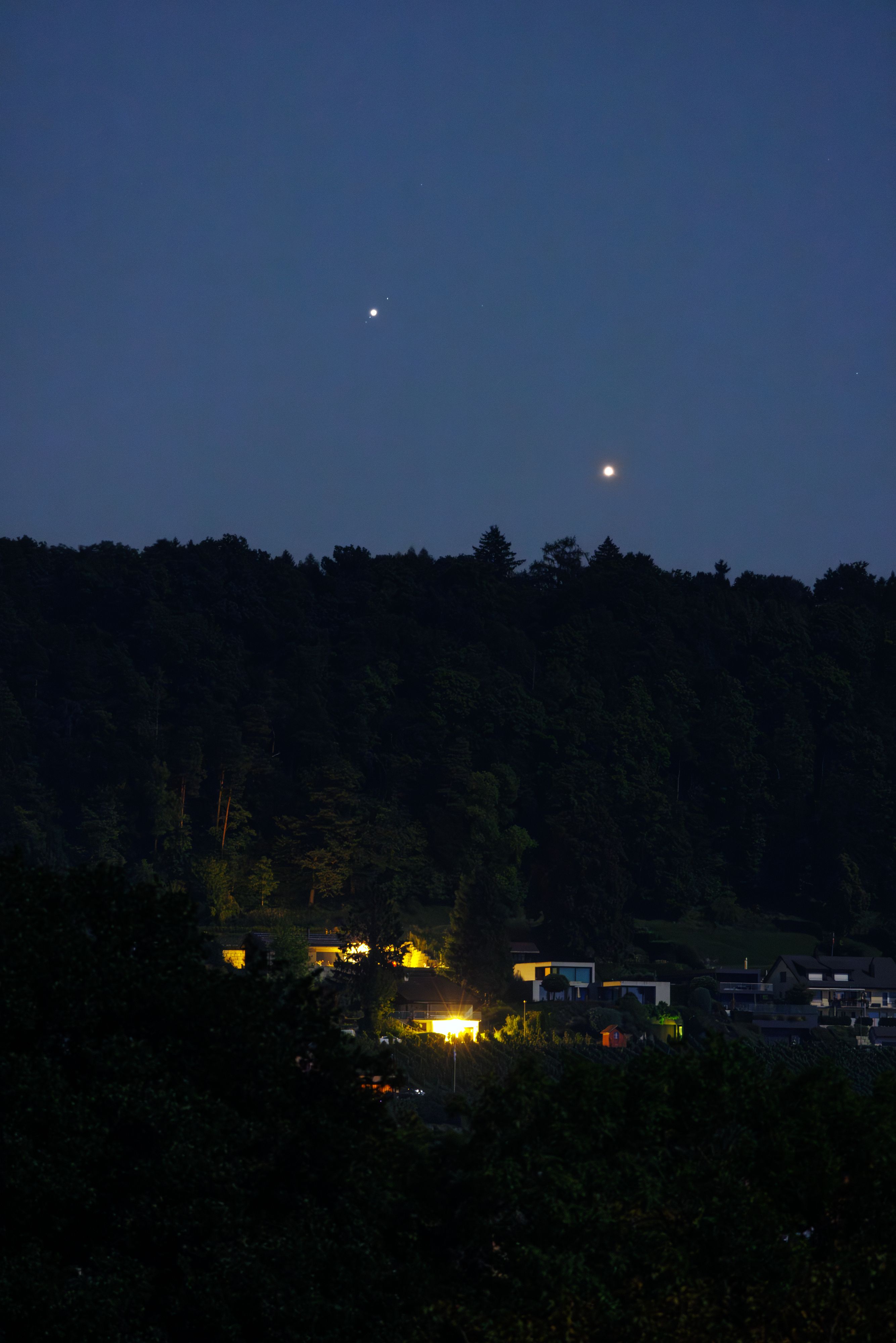 Wenn zwei Welten sich begegnen – Die Jupiter Venus Konjunktion am 12. August 2025